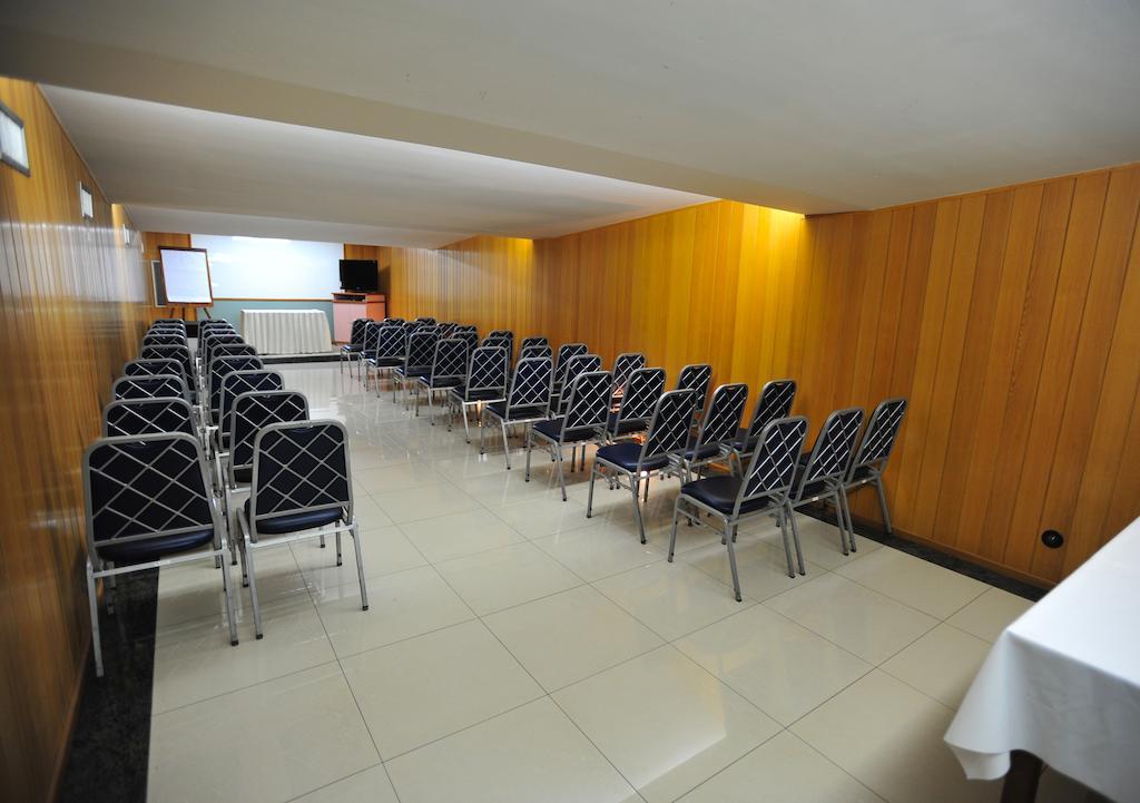 Hotel Premium Plaza Muriae Bagian luar foto