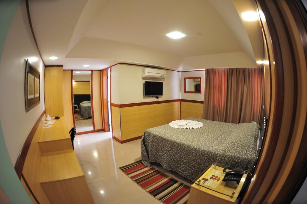 Hotel Premium Plaza Muriae Bagian luar foto