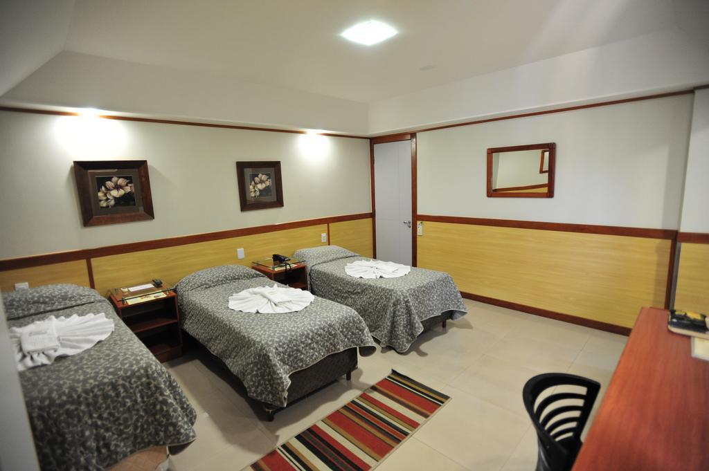 Hotel Premium Plaza Muriae Bagian luar foto