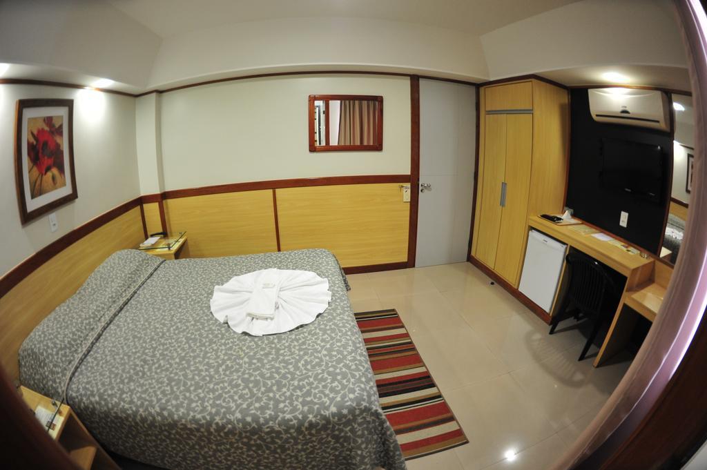Hotel Premium Plaza Muriae Bagian luar foto