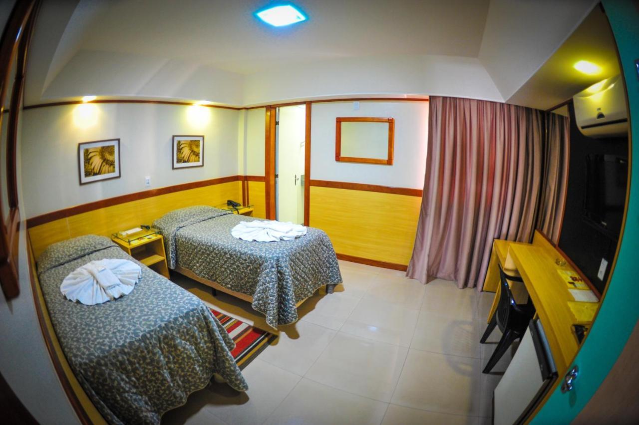 Hotel Premium Plaza Muriae Bagian luar foto